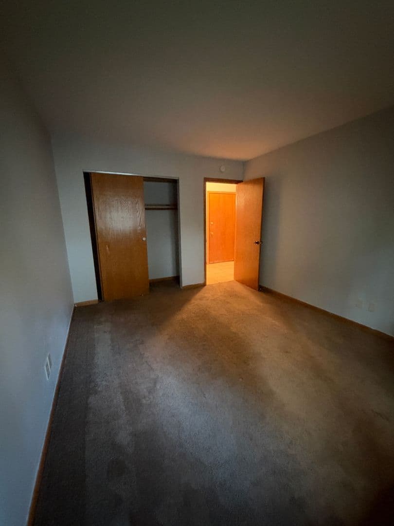 Duluth Apartment: 1501 E 1st St