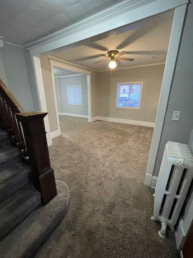 Superior House: 1205 Belknap St