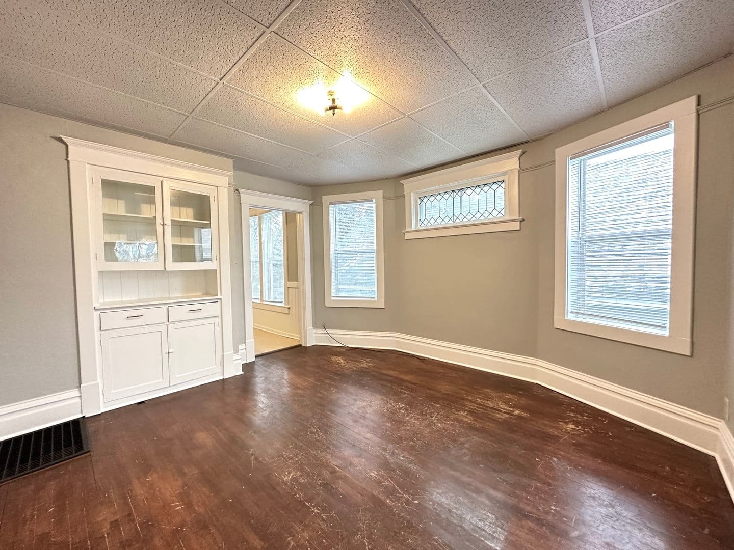 Duluth Apartment: 422 N 27th Ave W