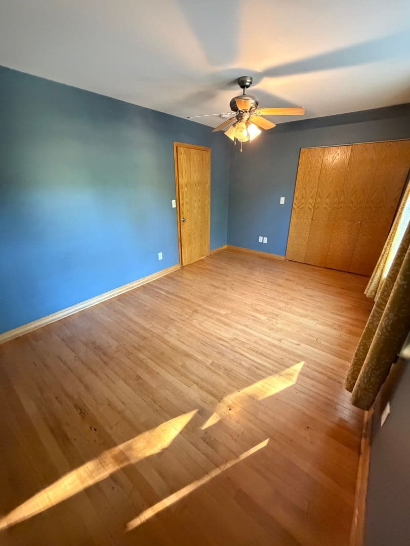 Duluth House: 1310 E 10th St
