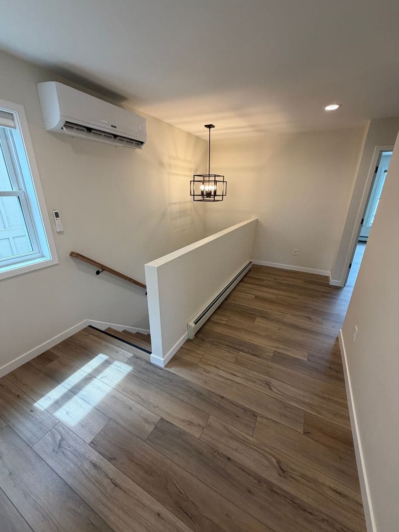Duluth House: 2104 Cottage Hill