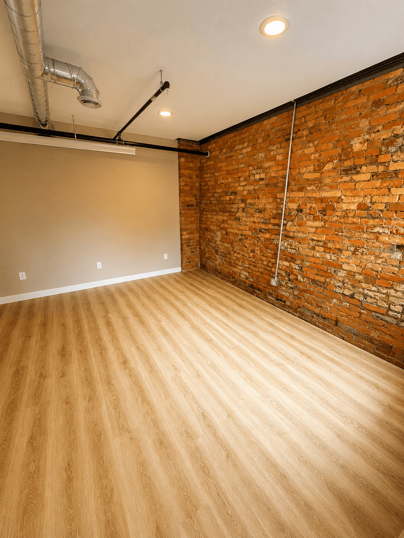 Duluth Apartment: 627 E 4th Street
