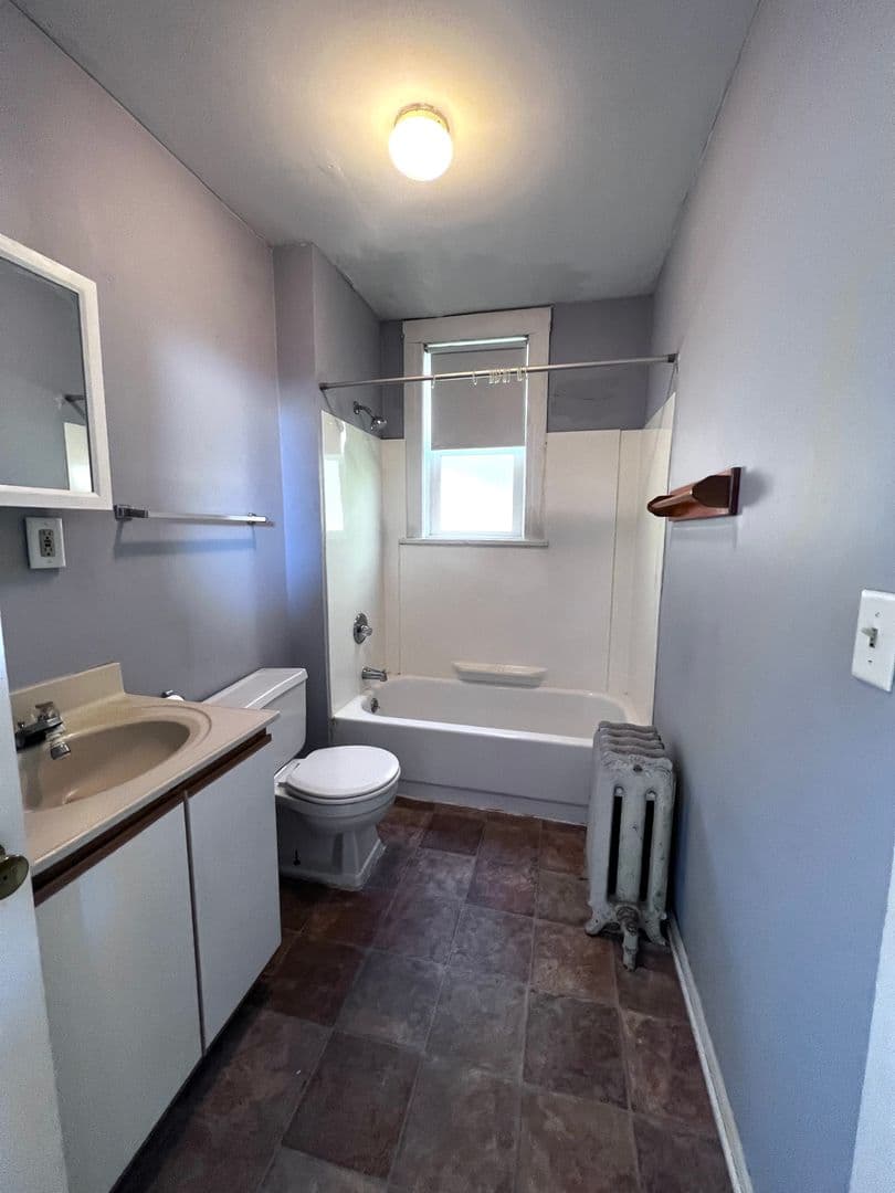 Duluth Apartment: 208 Piedmont Ave