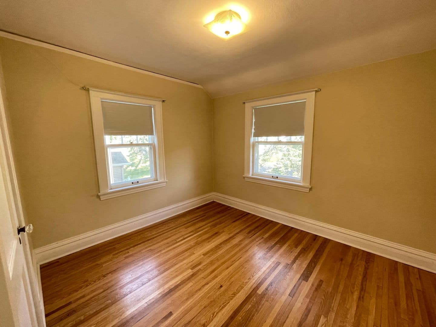Duluth House: 226 W Kent Road