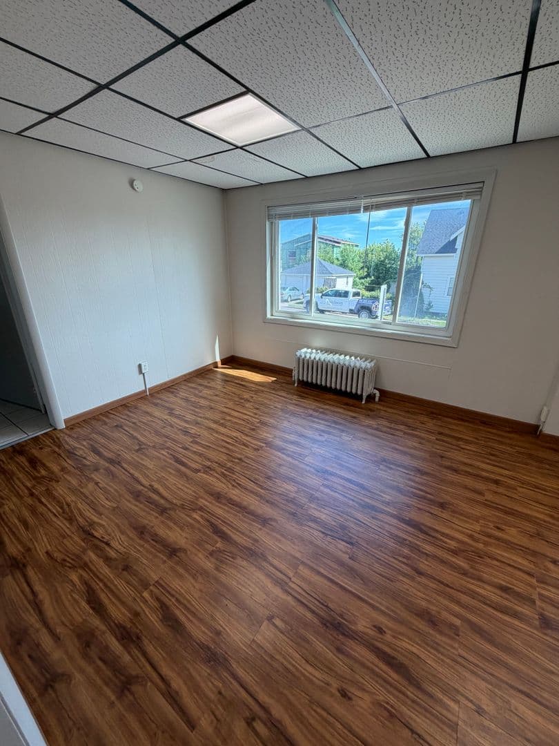Duluth Apartment: 902 N 11th Ave E