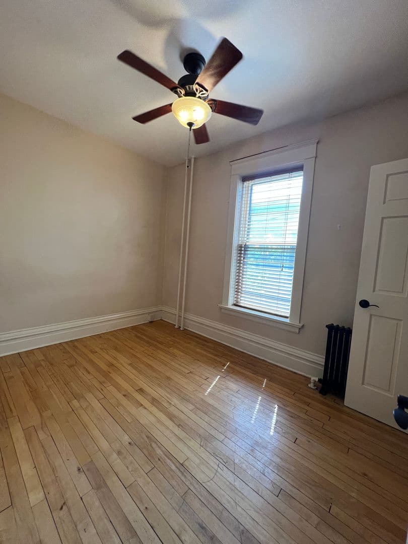 Duluth Apartment: 322-324 E 5th St