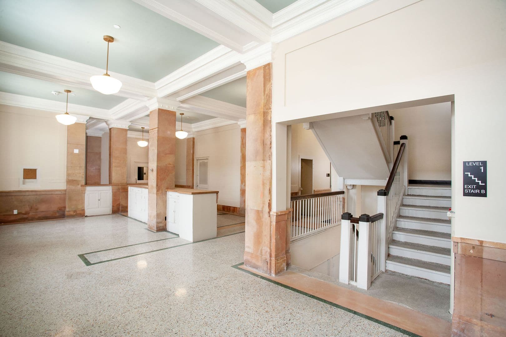 Duluth Apartment: 521 W 2nd Street