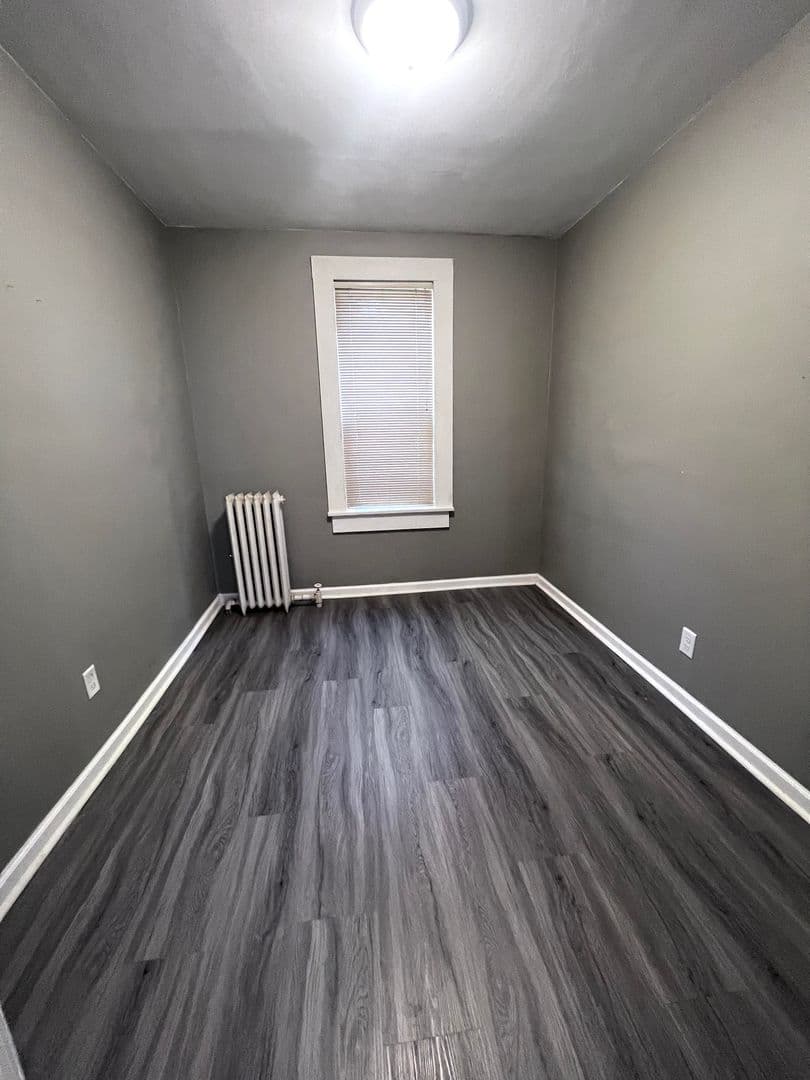 Duluth Apartment: 208 Piedmont Ave
