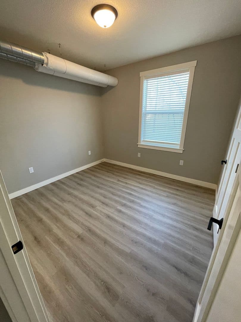 Duluth Apartment: 417-419 N 2nd Ave E