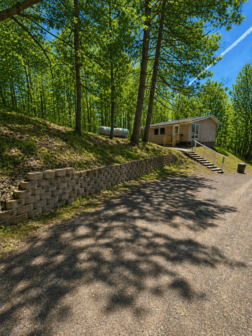 Duluth Apartment: 5886 N Pike Lake Rd