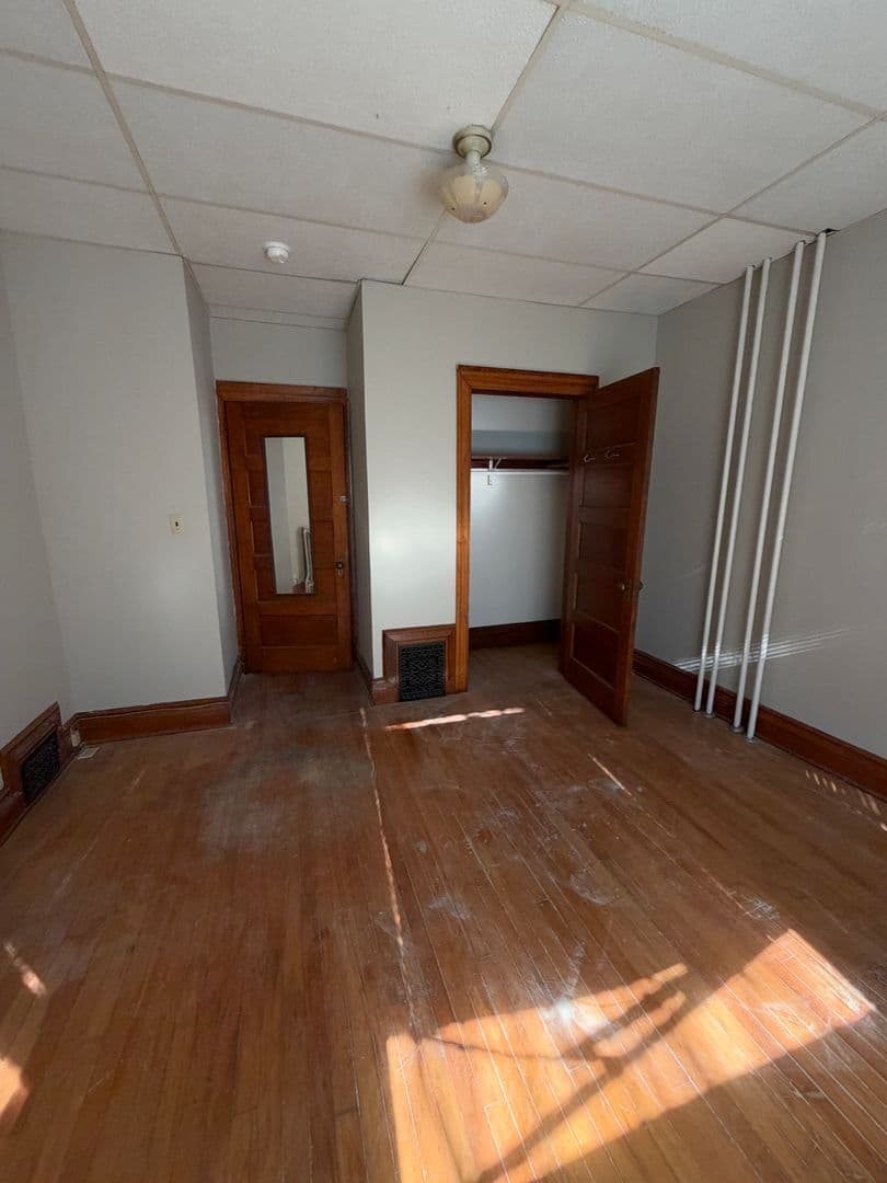 Duluth Apartment: 1531 Jefferson St