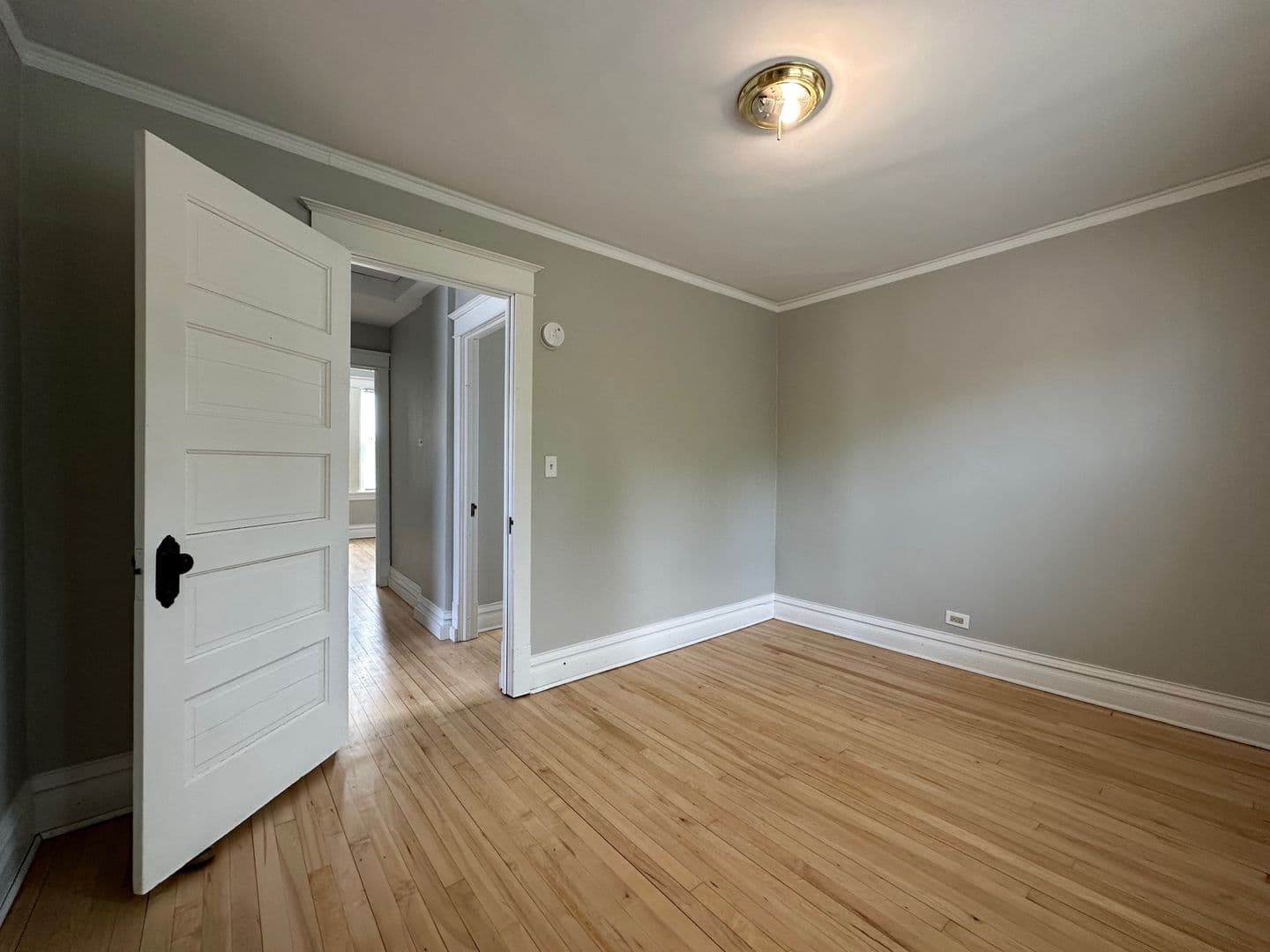 Duluth Apartment: 622 E 8th St