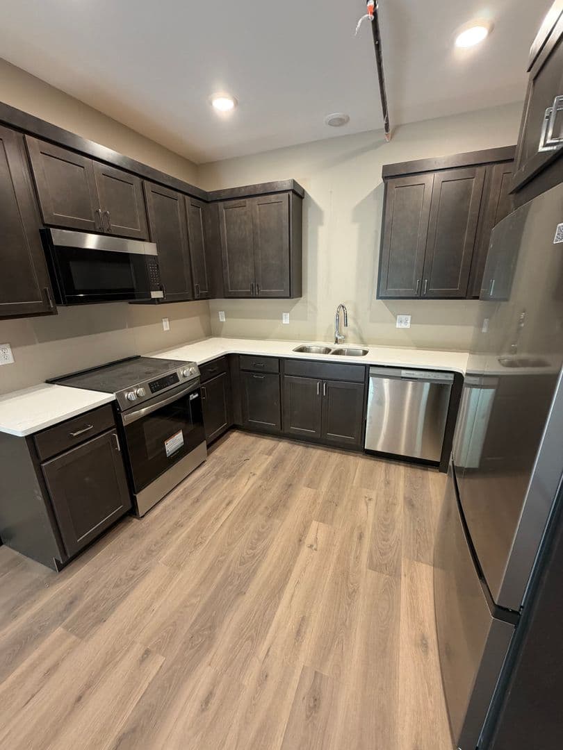 Duluth Apartment: 4898 Stavanger Rd
