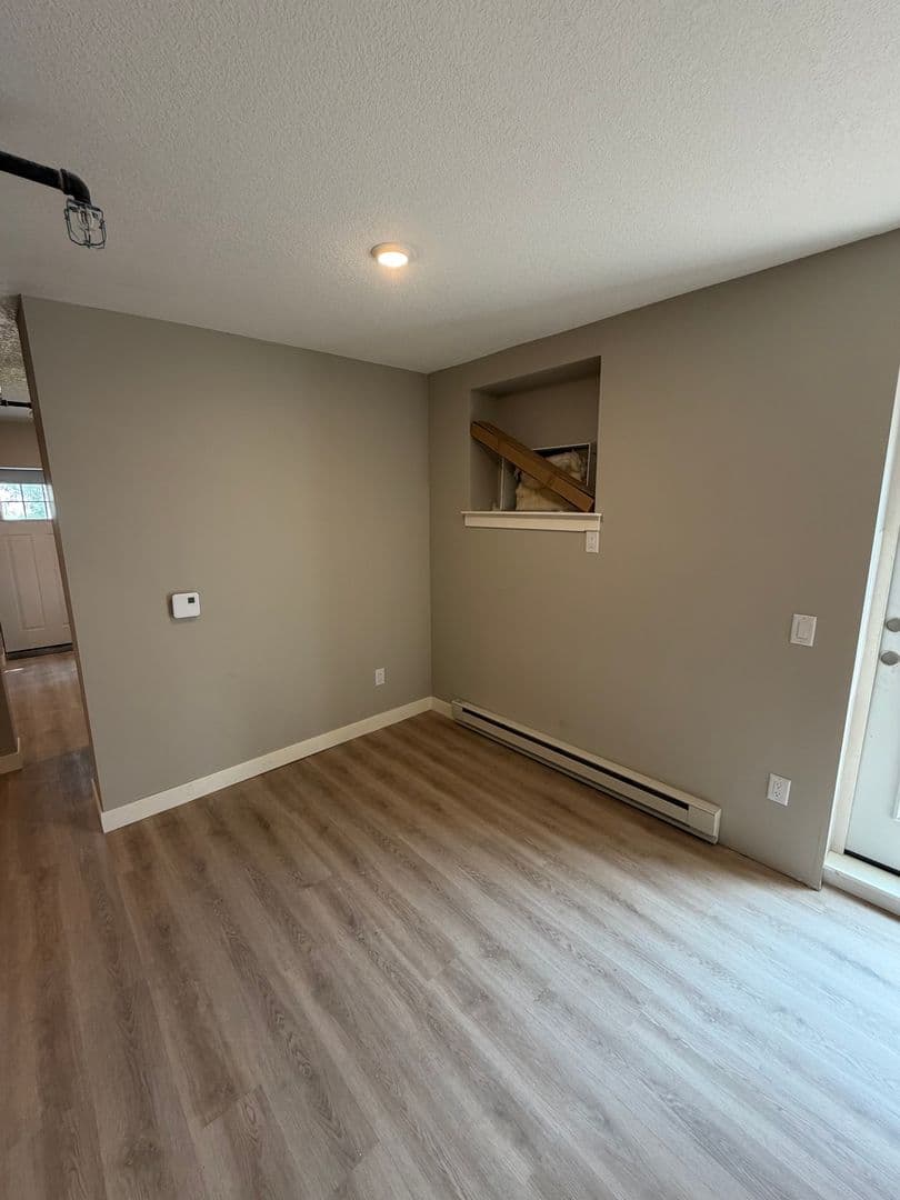 Duluth Apartment: 627 E 4th Street