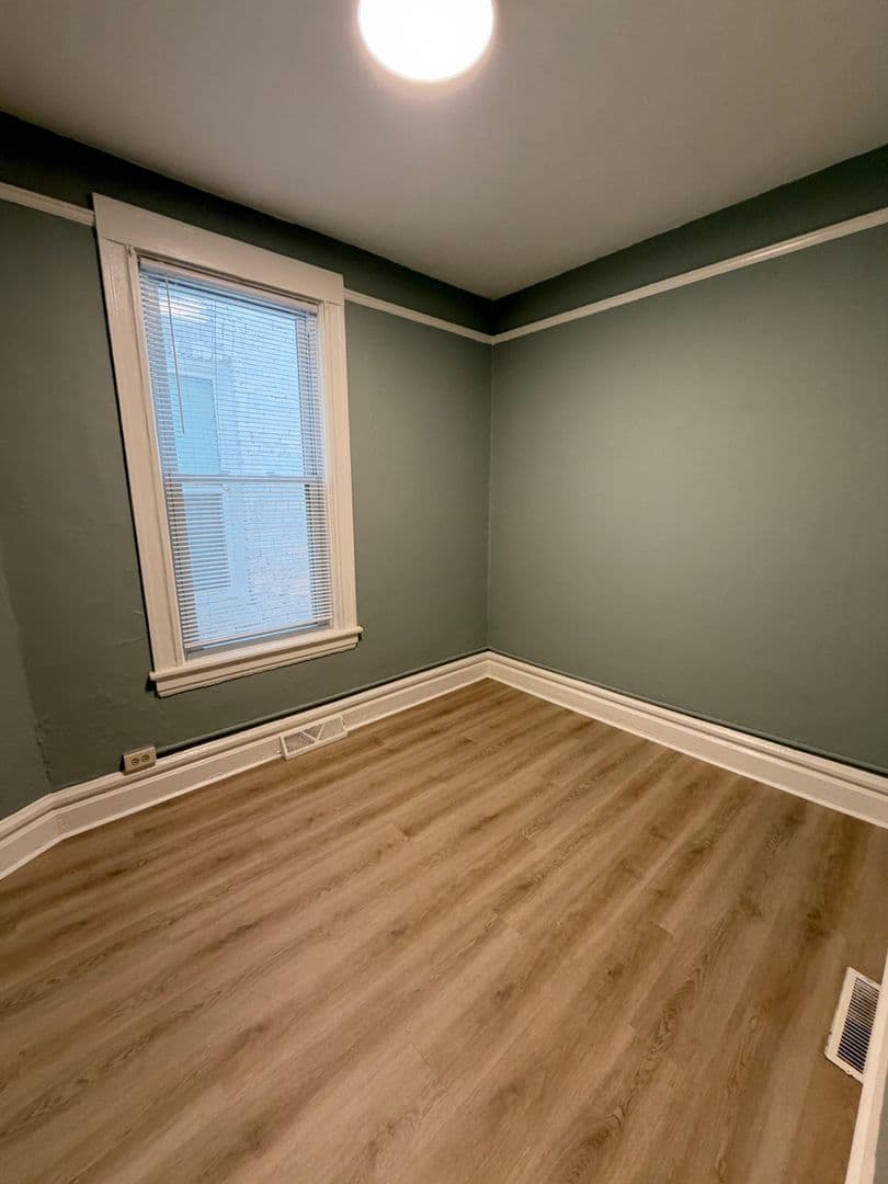Duluth Apartment: 2617-2619 W 3rd St