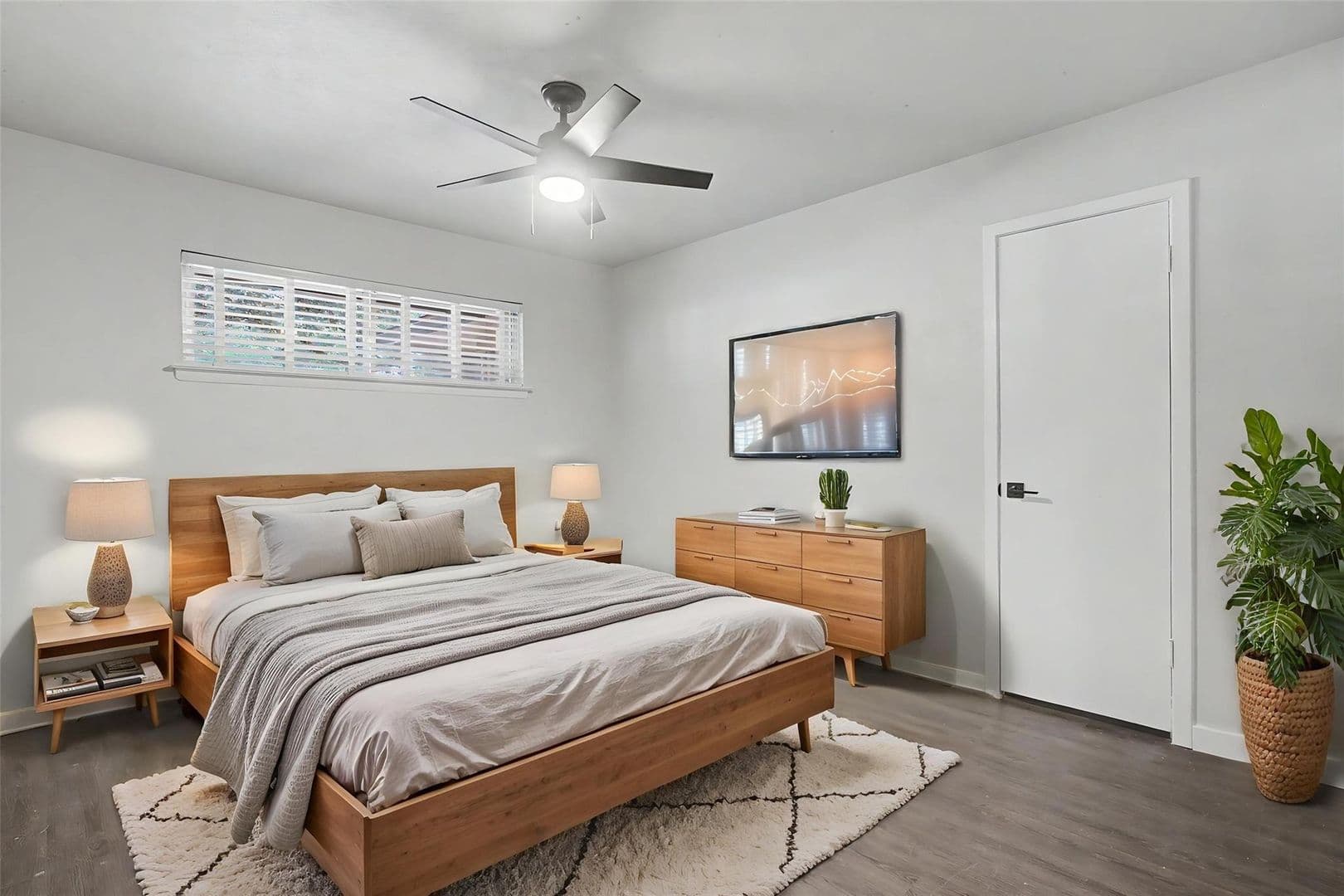 Fort Worth House: 7232 Monterrey Dr