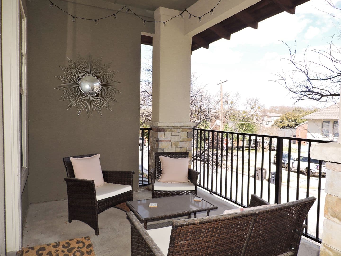 Fort Worth House: 2800 Sandage Ave. #206