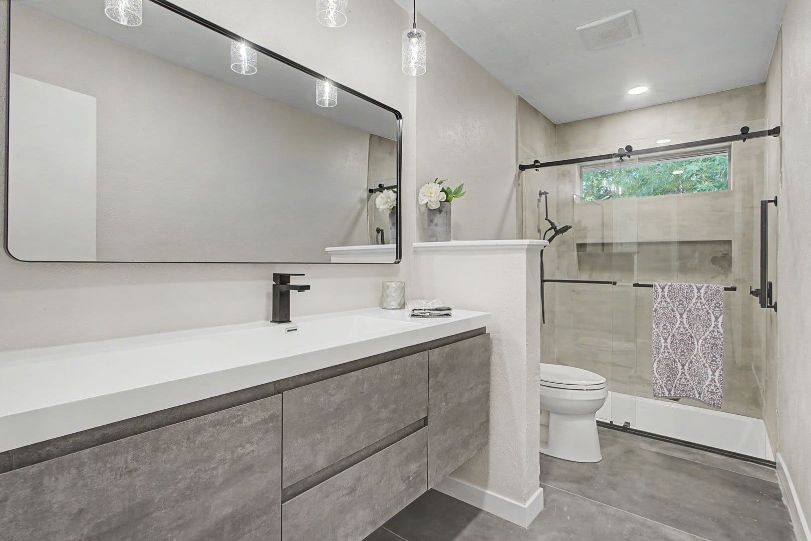 Fort Worth House: 7232 Monterrey Dr