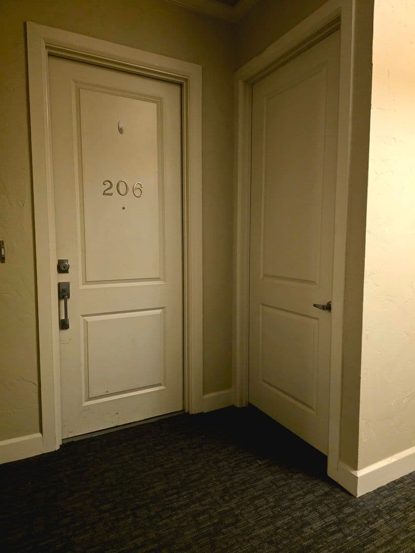Fort Worth House: 2800 Sandage Ave. #206