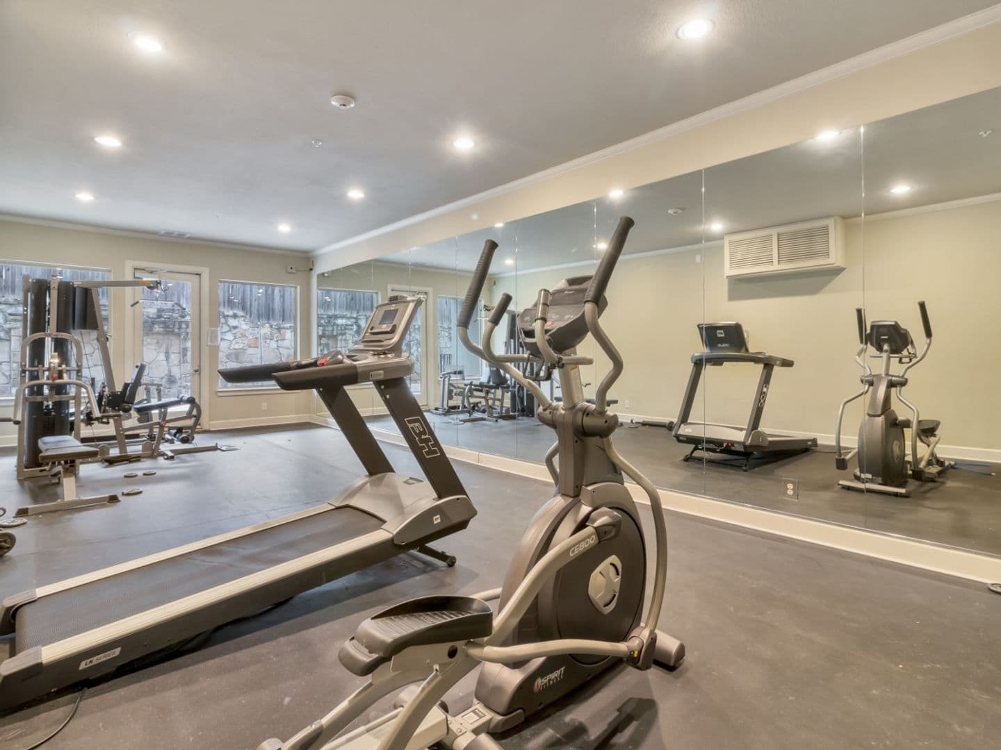 Fort Worth House: 2800 Sandage Ave. #206