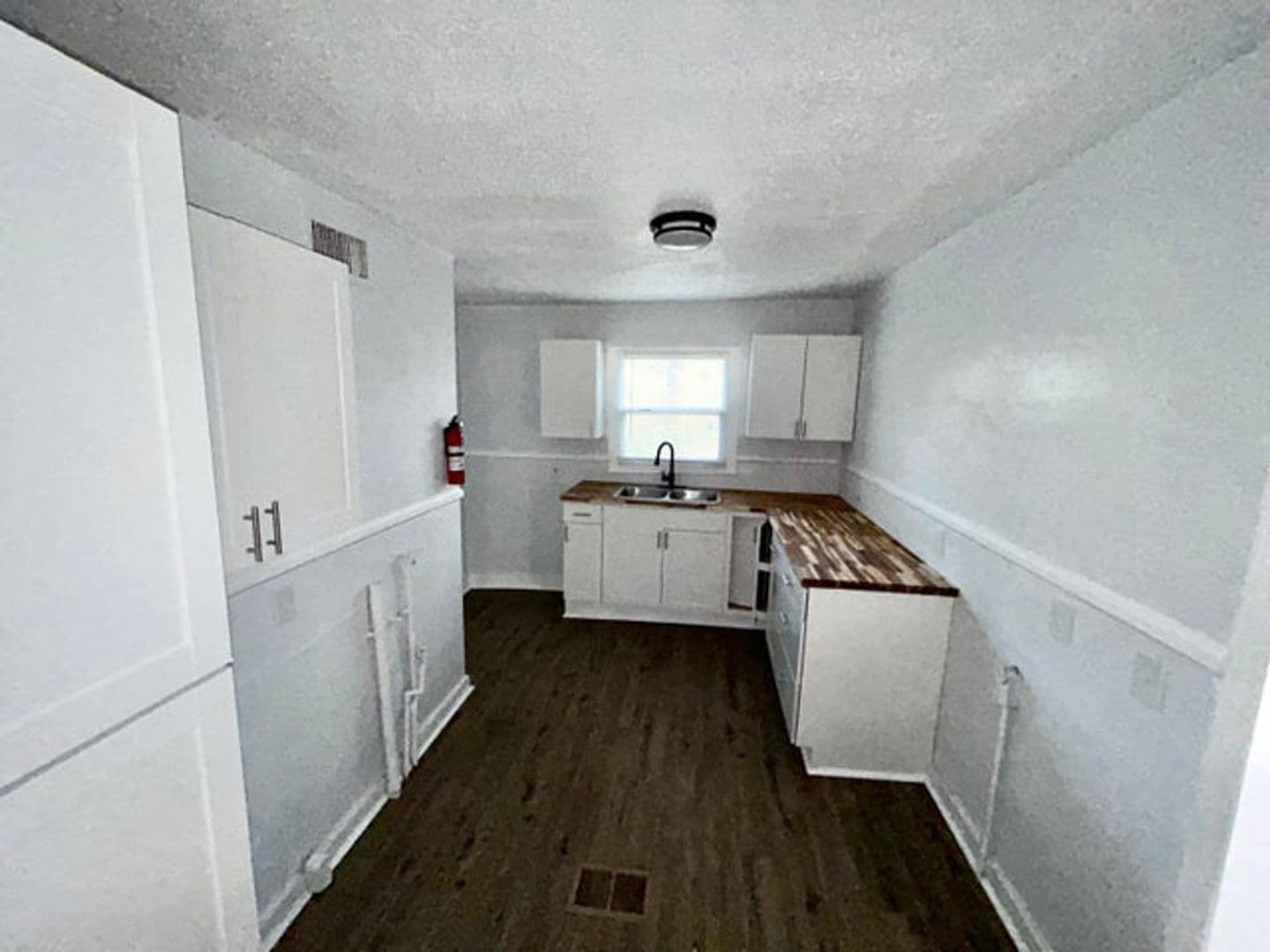 Jackson House: 1058 Combs St