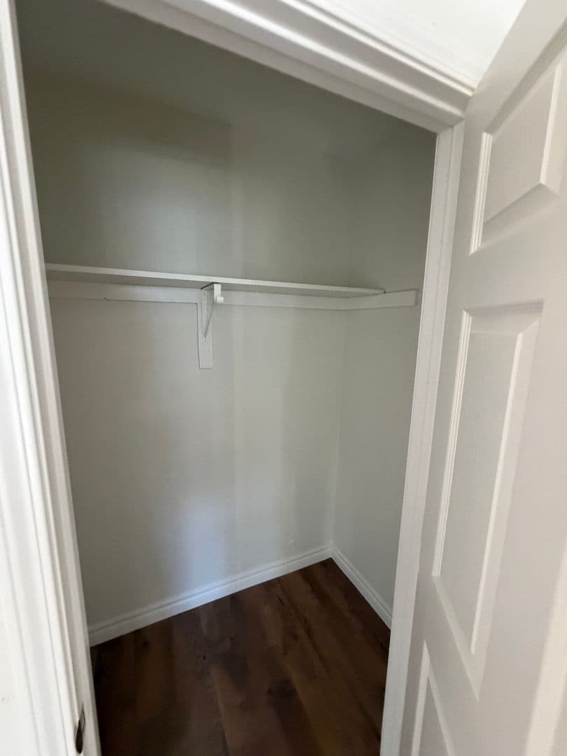 Pasadena Apartment: 839 N. Summit Ave
