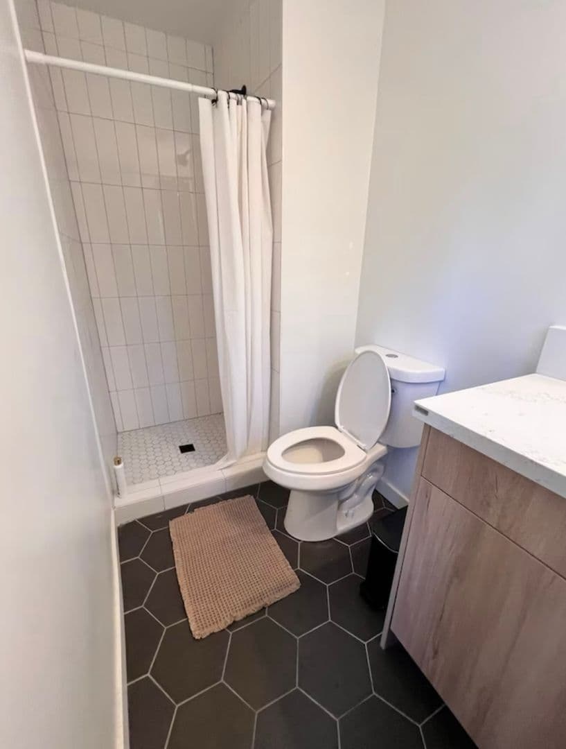 Pasadena Apartment: 435 N. Euclid Ave.