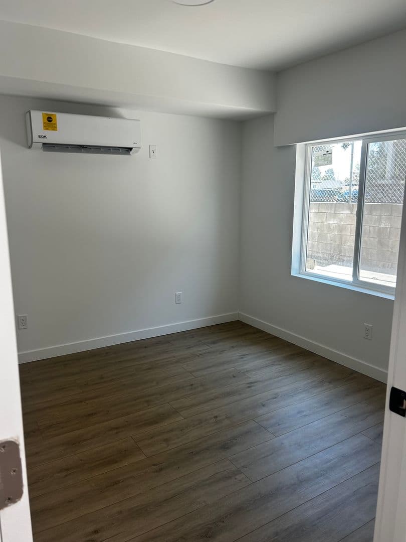 Pasadena Apartment: 435 N. Euclid Ave.