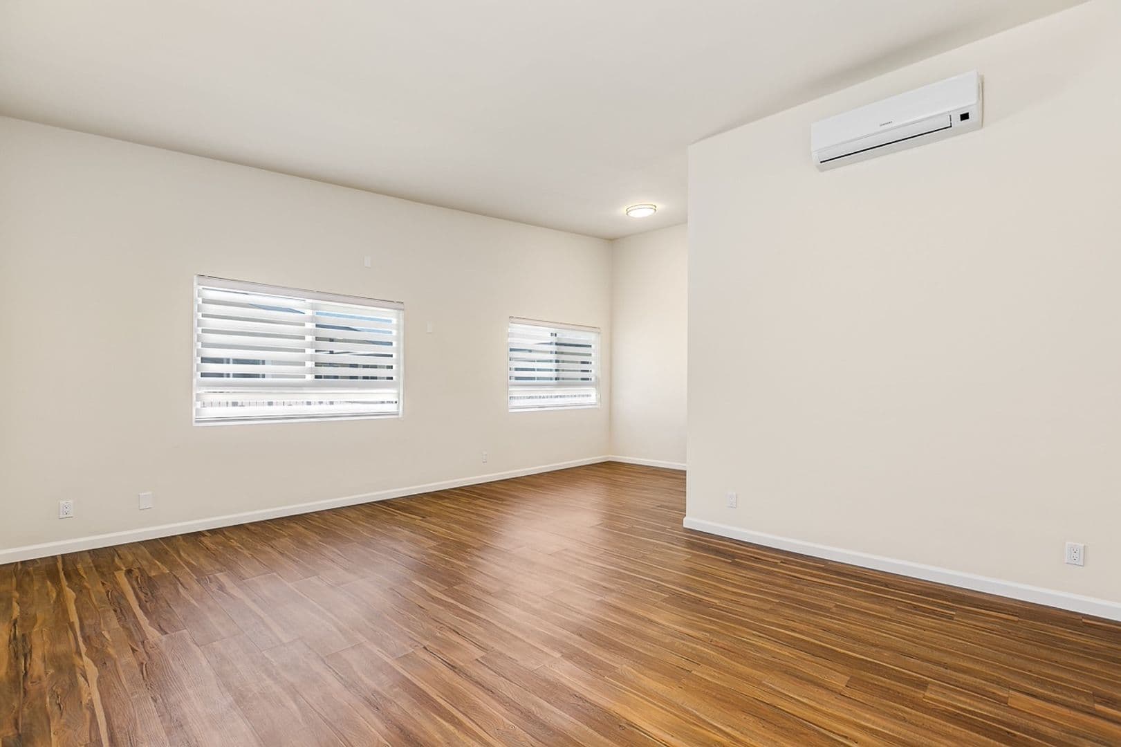 Pasadena Apartment: 285 N Oakland Ave.