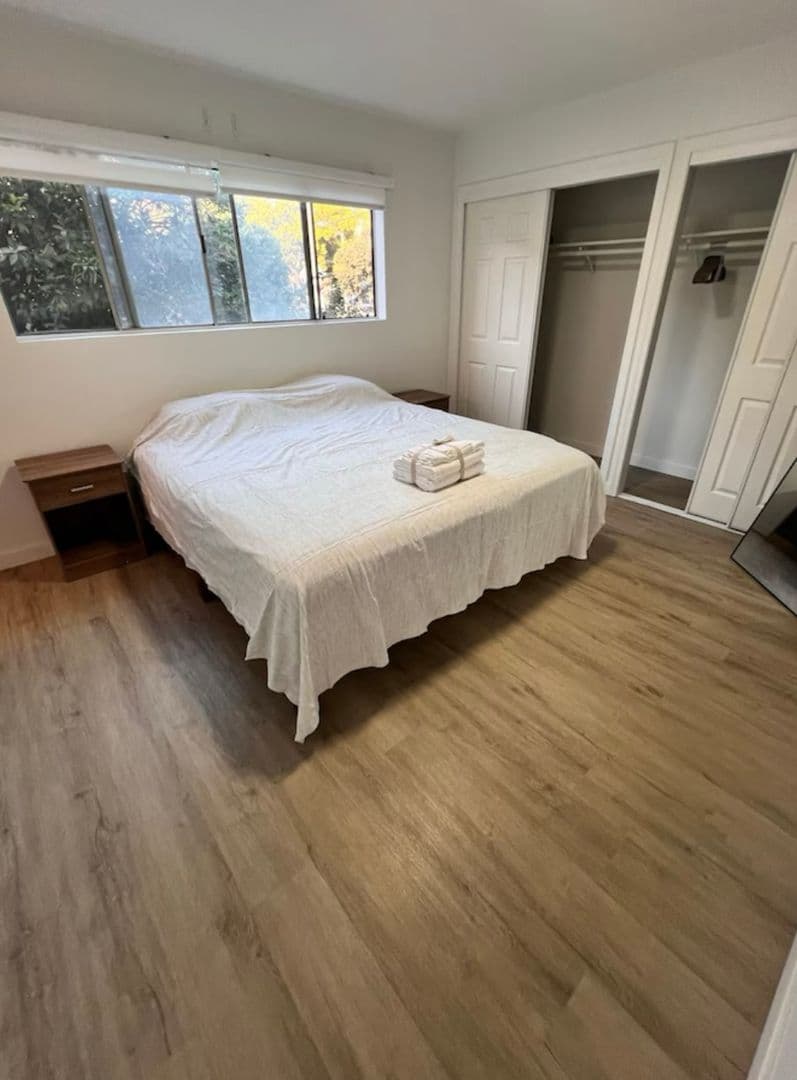 Pasadena Apartment: 435 N. Euclid Ave.