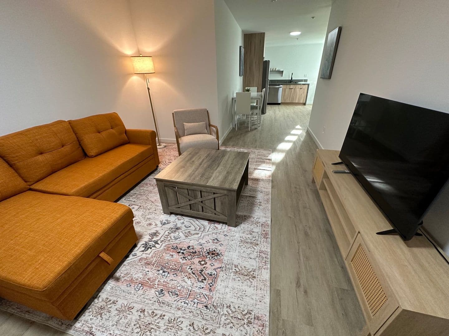 Pasadena Apartment: 1577 N Fair Oaks Avenue