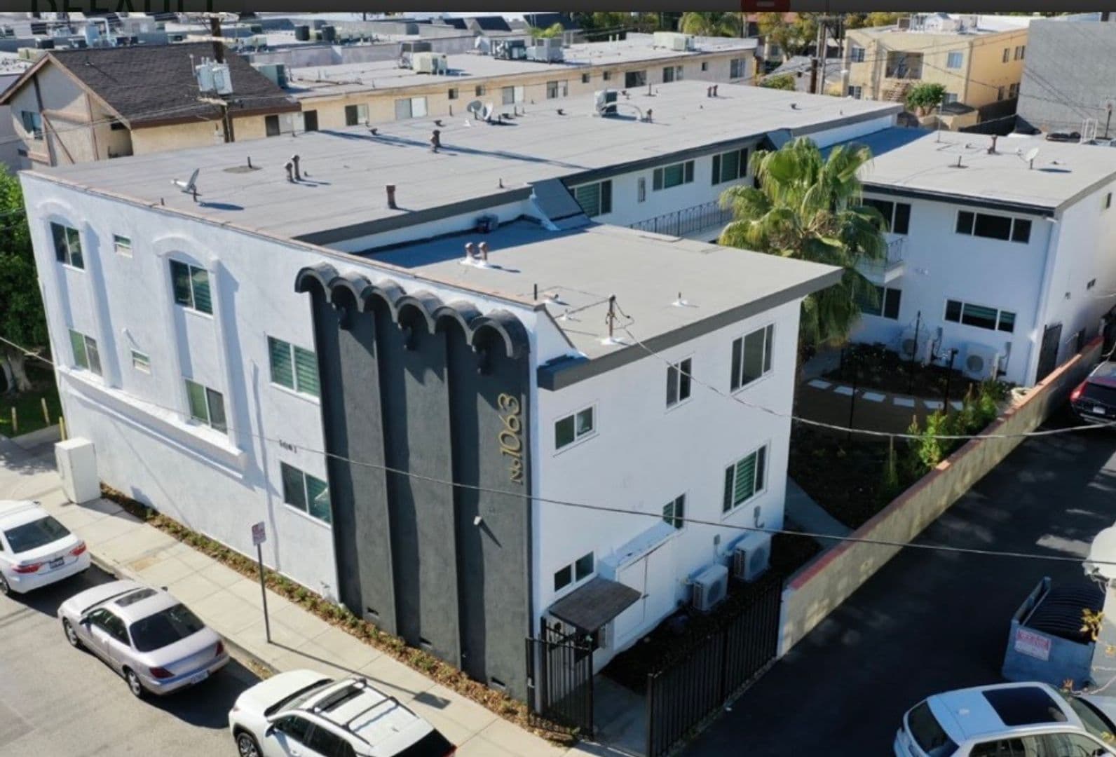 Glendale Apartment: 1063 Justin Avenue