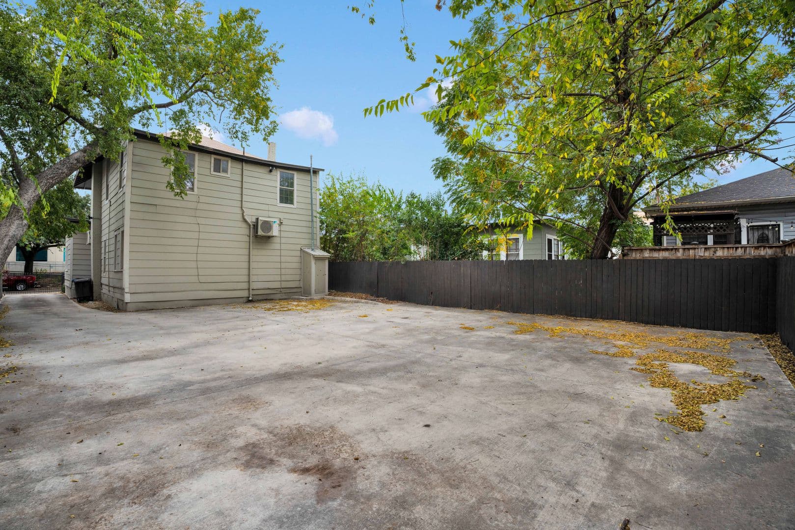 San Antonio Apartment: 618 Atlanta St