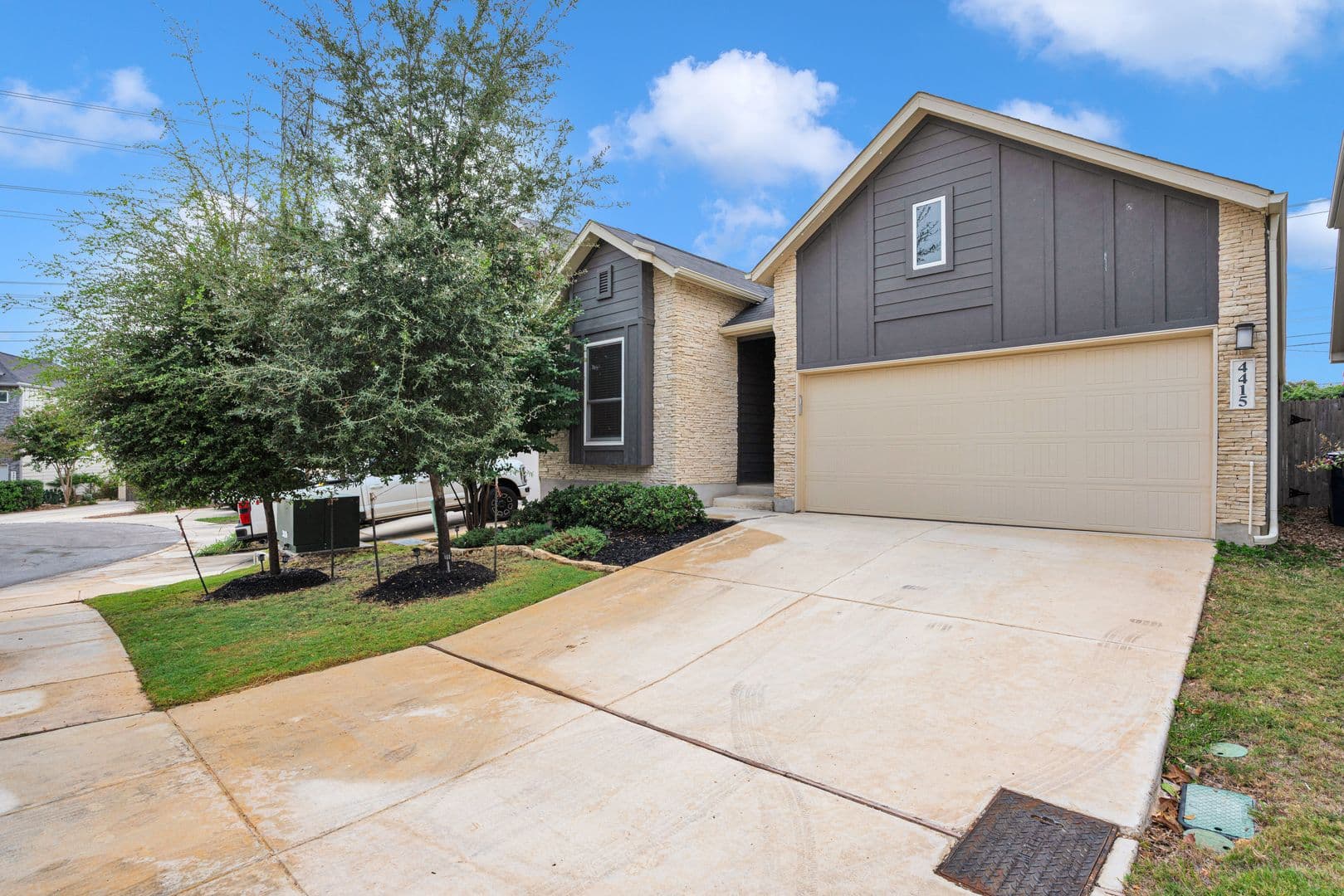 San Antonio House: 4415 Tiger Run