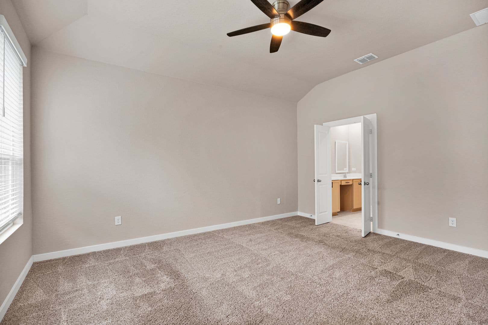 San Antonio House: 4415 Tiger Run