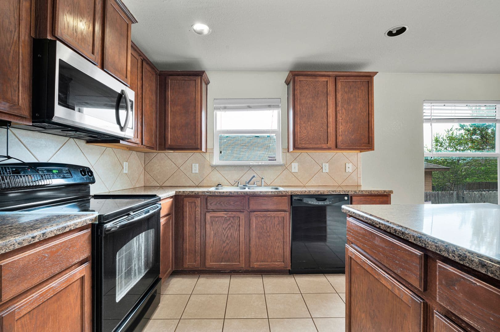 San Antonio House: 11606 Wayward Daisy