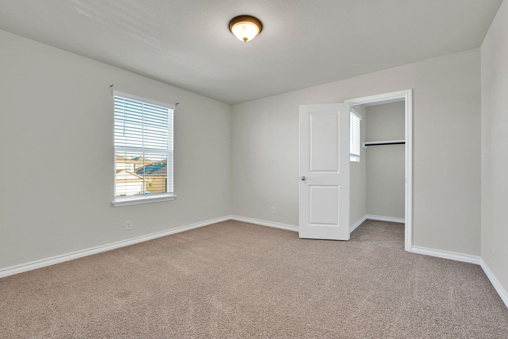 San Antonio House: 142 American Robin Way