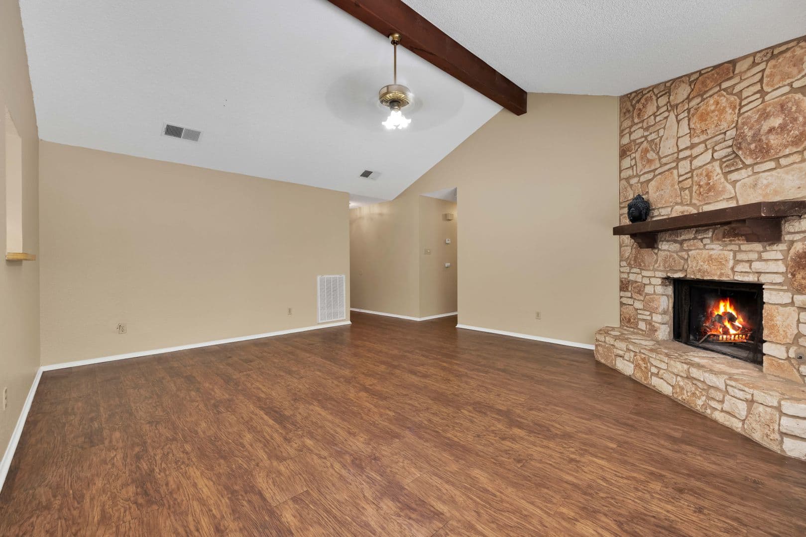San Antonio House: 6427 Ridge Place