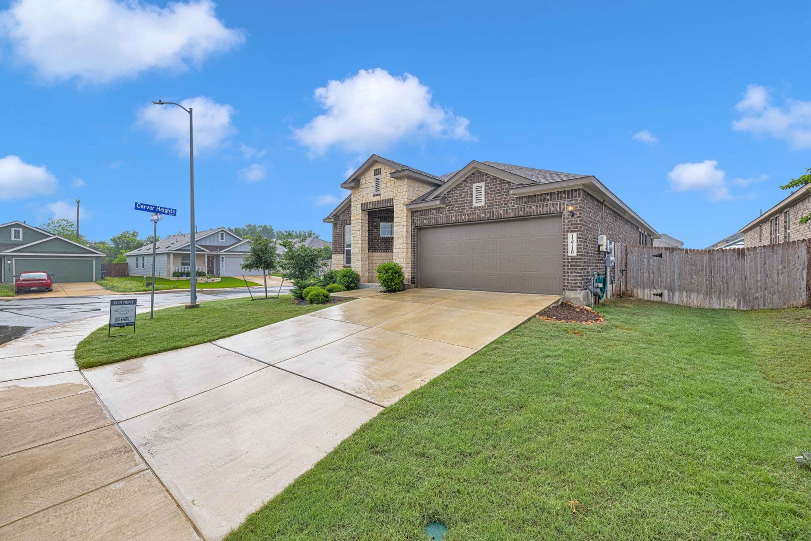 San Antonio House: 13710 Bradford Park
