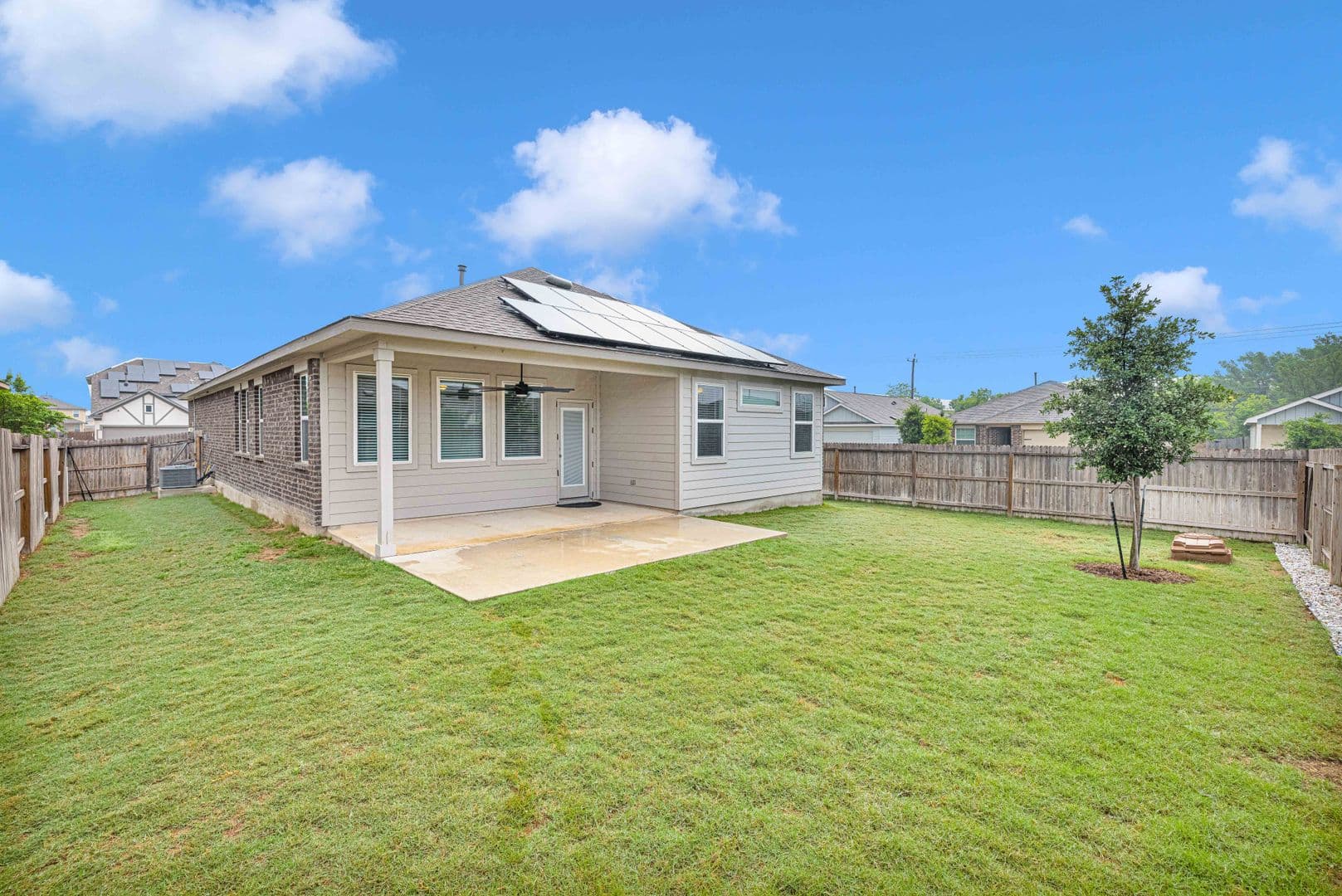 San Antonio House: 13710 Bradford Park