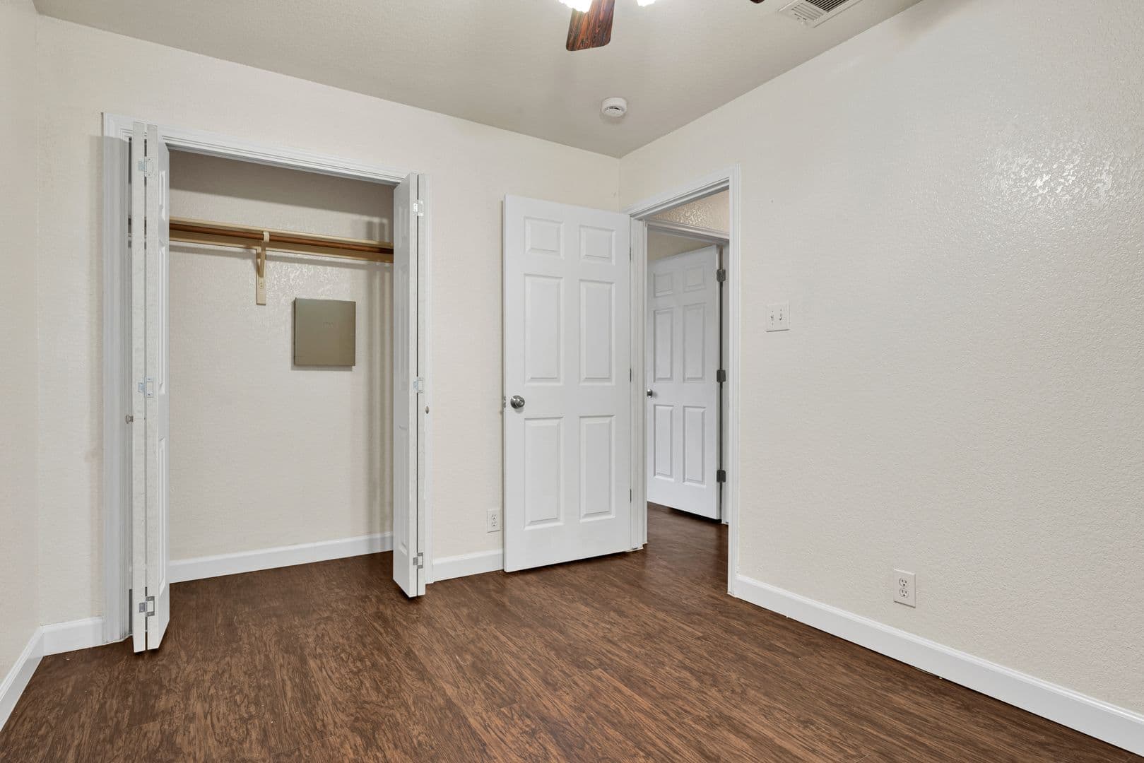 San Antonio House: 8004 Santa Catalina