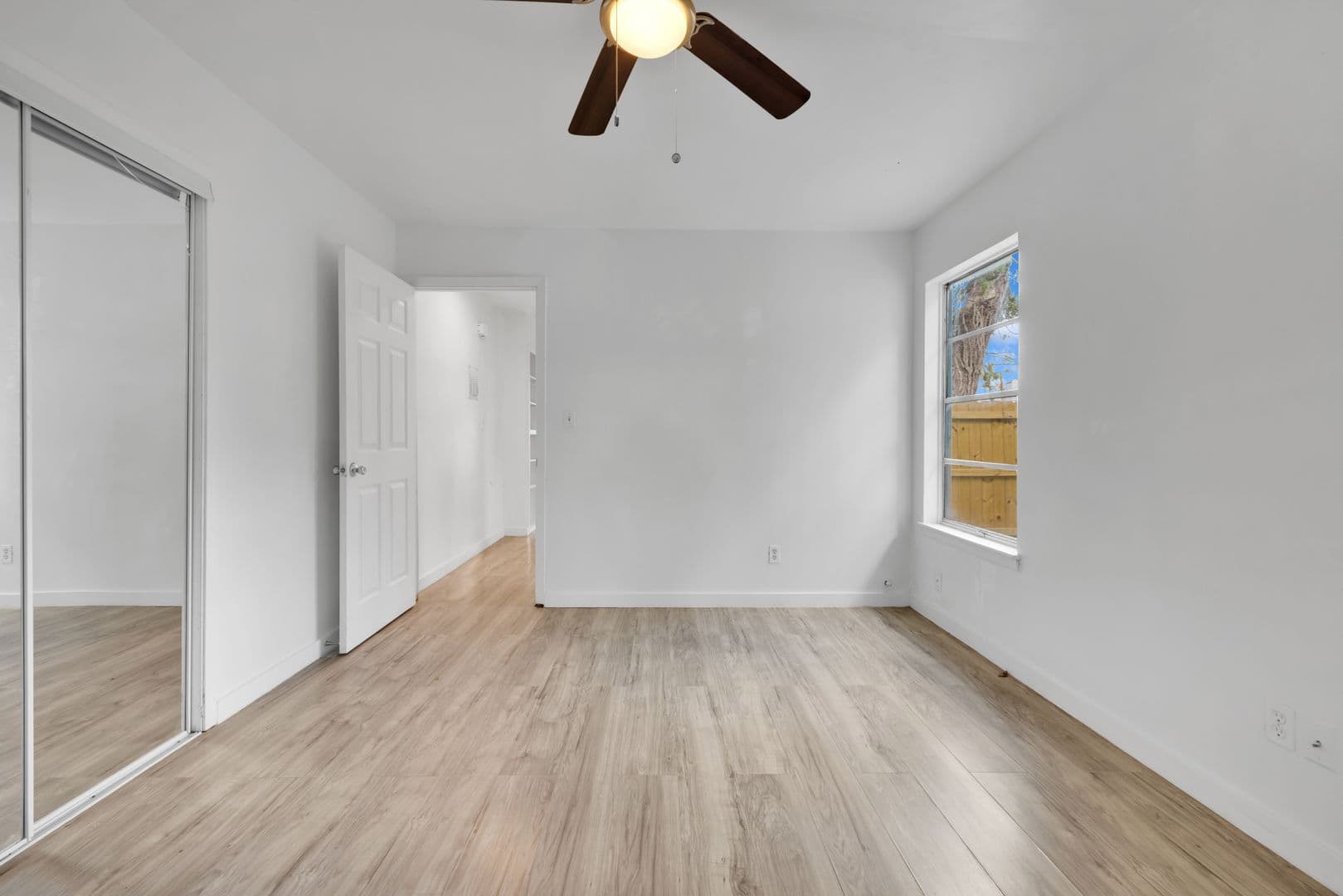 San Antonio House: 519 Venice