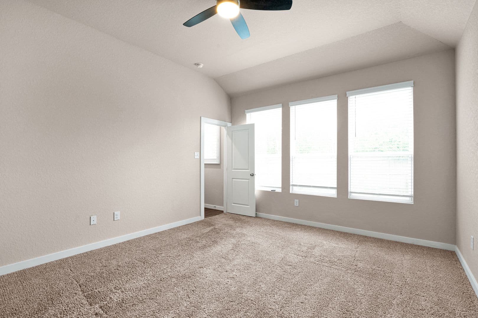 San Antonio House: 4415 Tiger Run