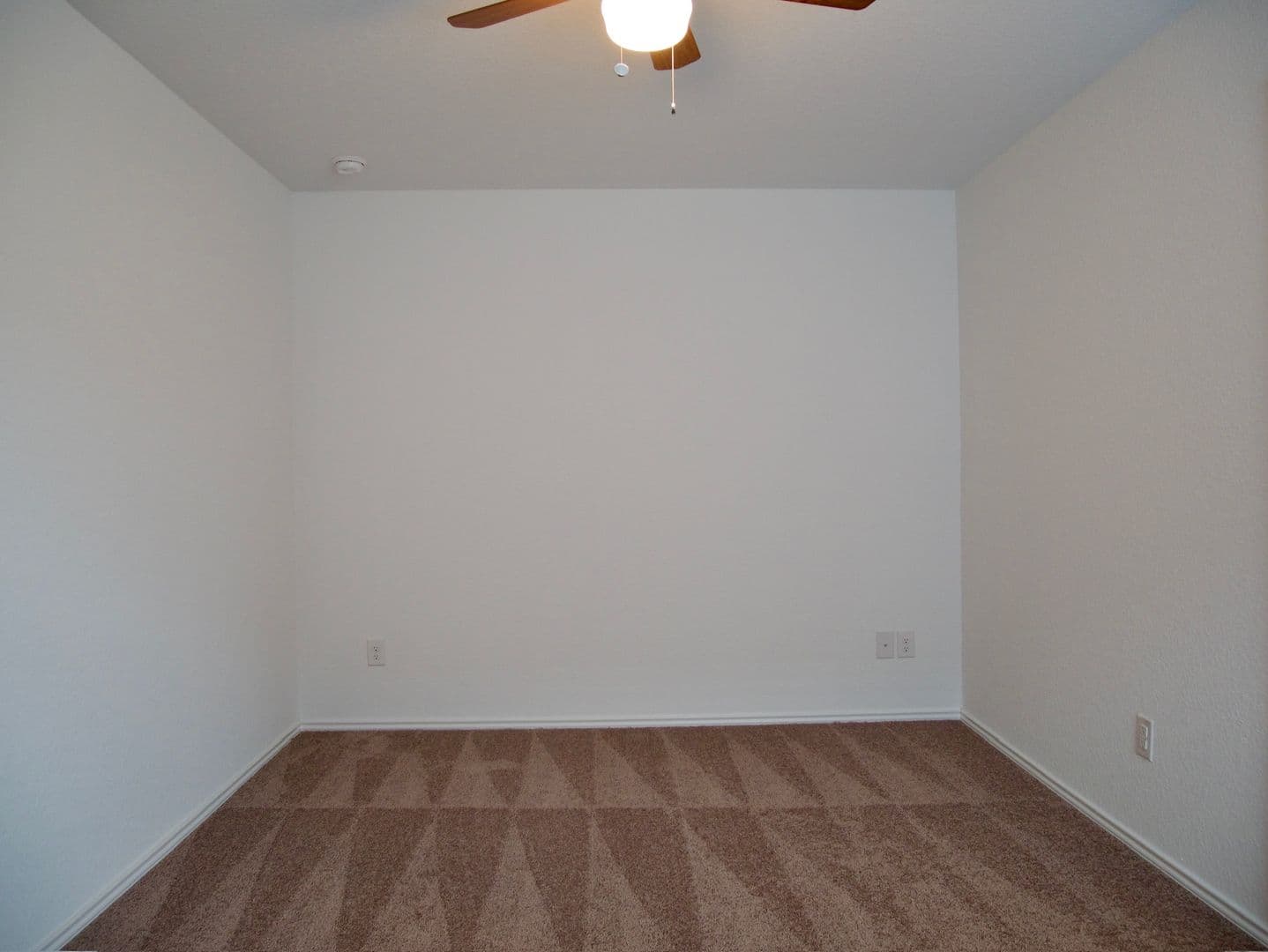 San Antonio House: 7627 Chancery Gate