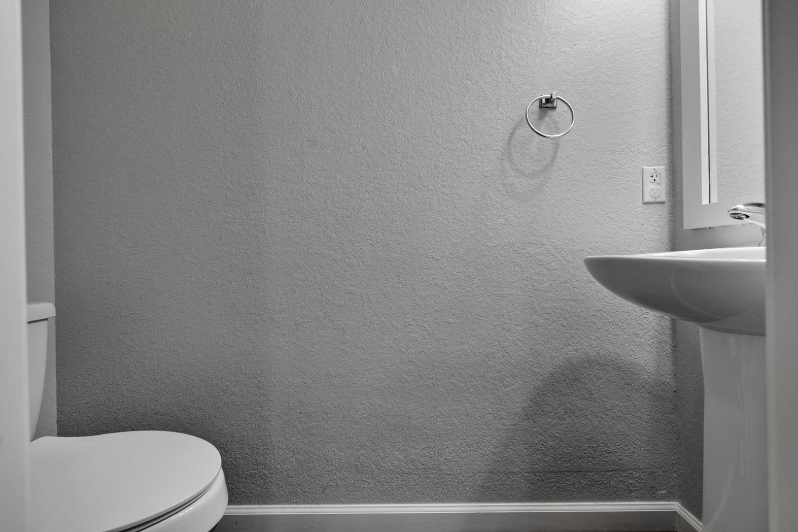 San Antonio House: 439 Dandelion Bend