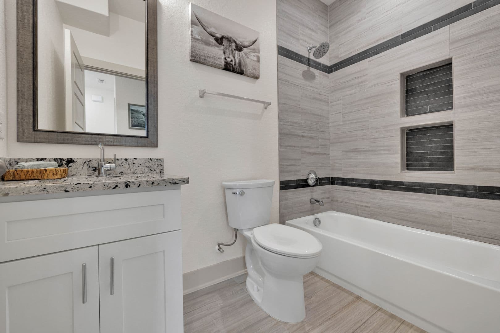 San Antonio Apartment: 5142 Kelwood