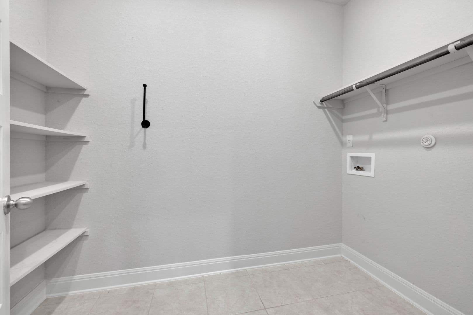 San Antonio House: 13710 Bradford Park