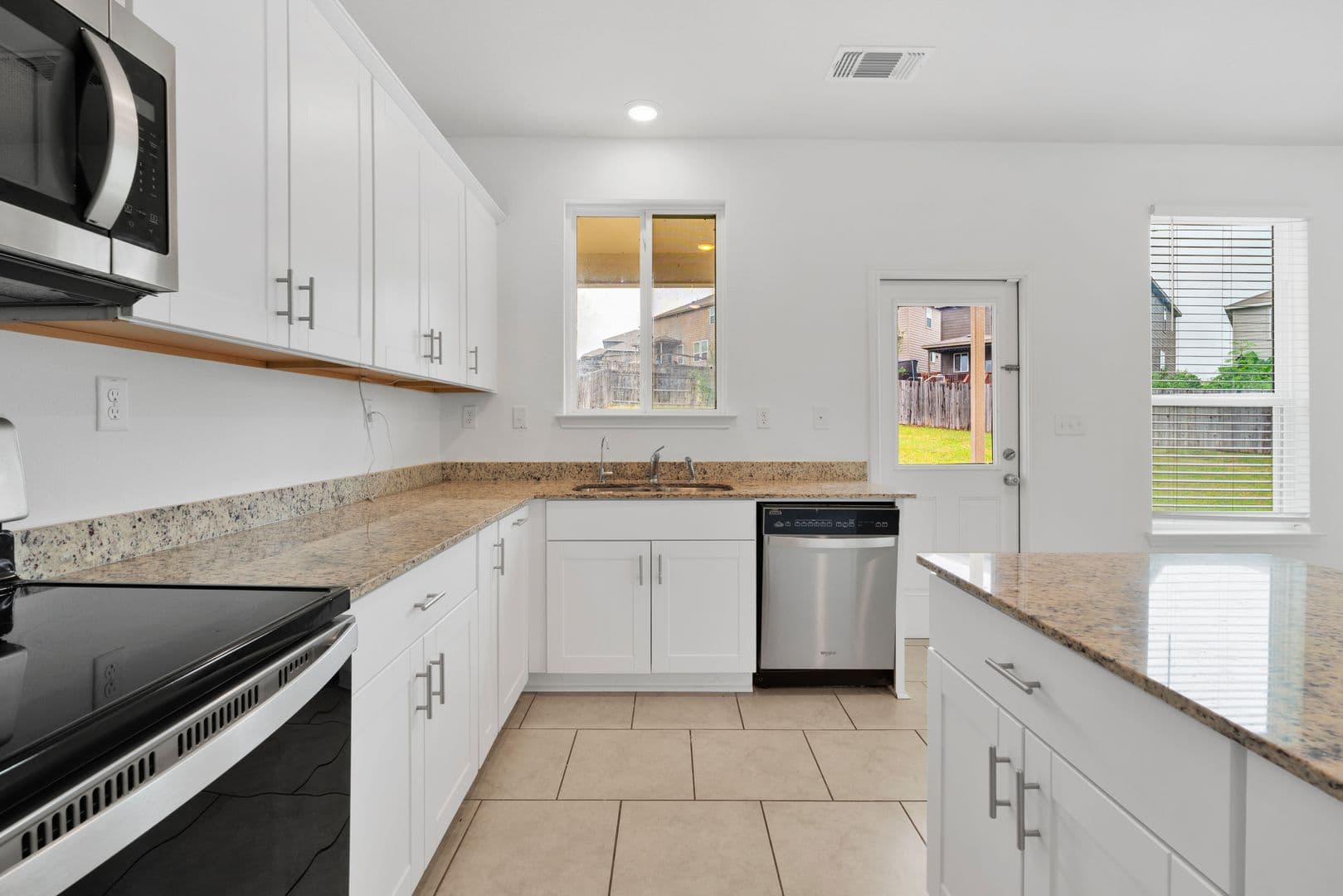 San Antonio House: 10310 Lady Bird