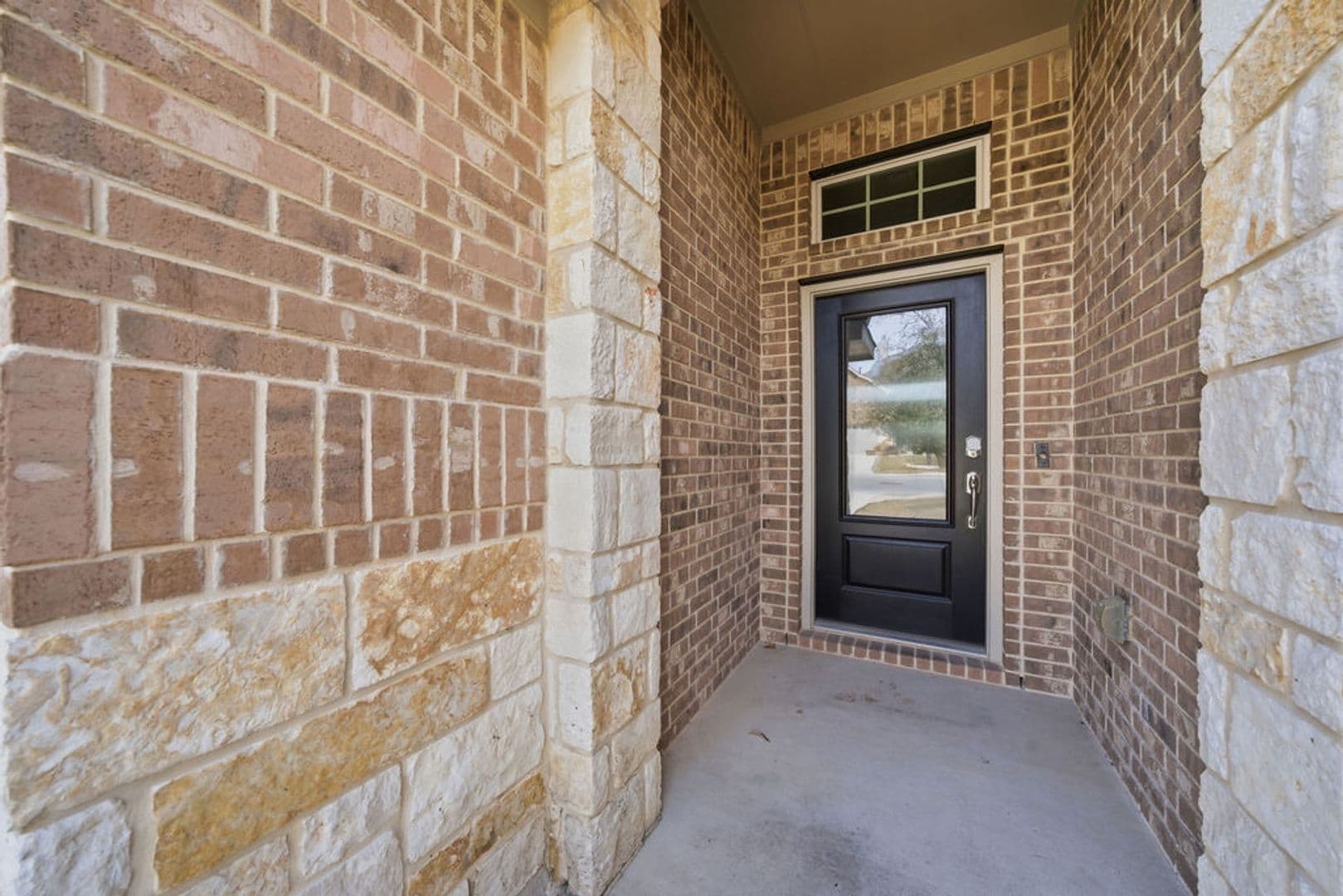 San Antonio House: 12071 Pitcher Rd