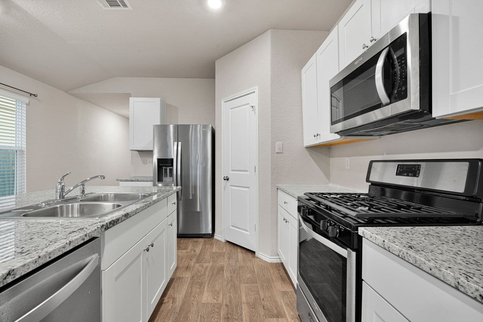 San Antonio House: 12218 Mulberry Creek